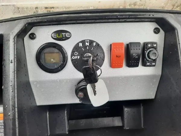 USED 2023 E-Z-GO GOLF CARTS ALL S4 FOR SALE