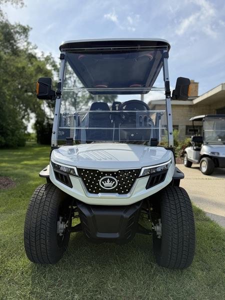 2025 Evolution Electric Vehicles D-Max GT4