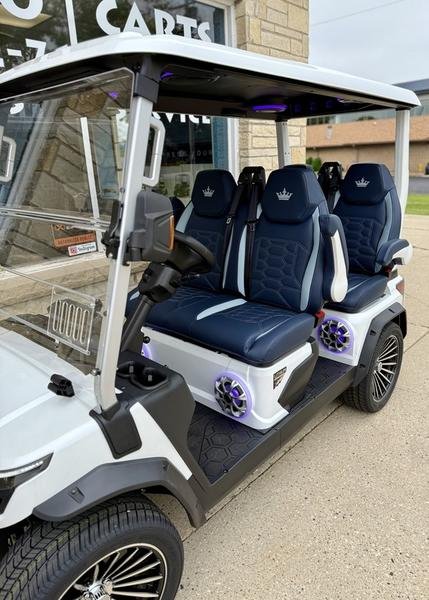 2025 Evolution Electric Vehicles D-Max GT4